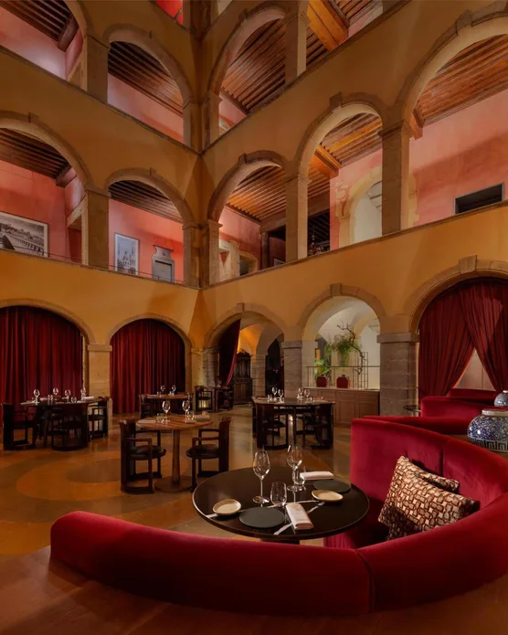 Cour des Loges, photo 3