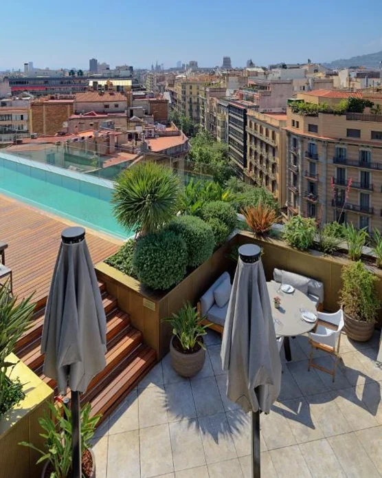 The One Barcelona GL, photo 1